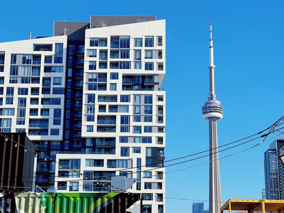 toronto condo market